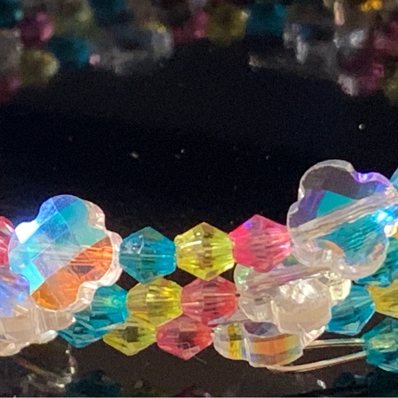 Easter glass beaded coil bracelet (Hand Crafted) - Picture 3 of 4